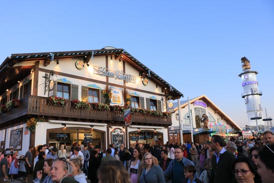 Oktoberfestzelt "Zum Stiftl" (©Foto: Martin Schmitz)